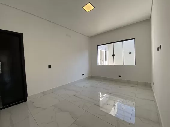 Linda casa com 3 Quartos no Bom Jardim - NOVA!